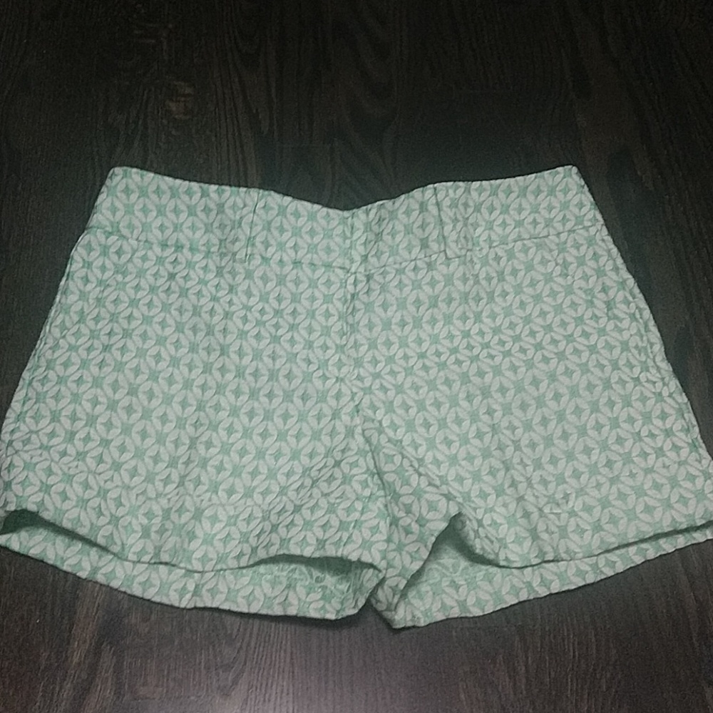 New York and Co. Mint shorts with sheen